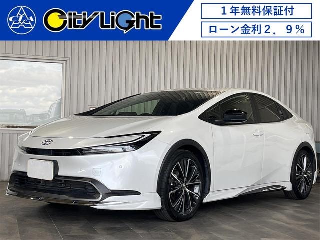 Toyota PRIUS 2023 — фото автомобиля 1