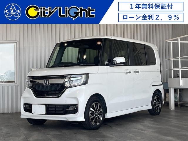 Honda N-BOX CUSTOM 2019 — фото автомобиля 1