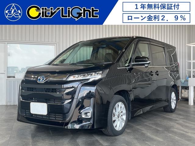 Toyota NOAH 2023 — фото автомобиля 1