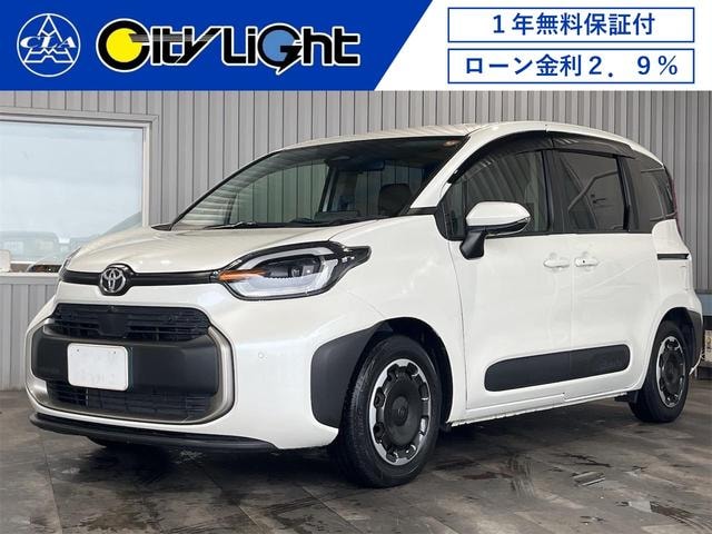 Toyota SIENTA 2022 — фото автомобиля 1