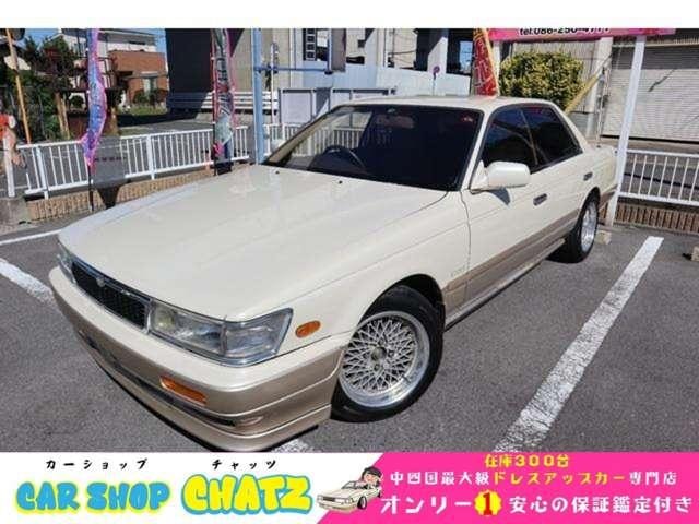 Nissan LAUREL 1990 — фото автомобиля 1