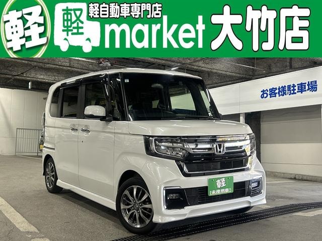 Honda N-BOX CUSTOM 2021 — фото автомобиля 1