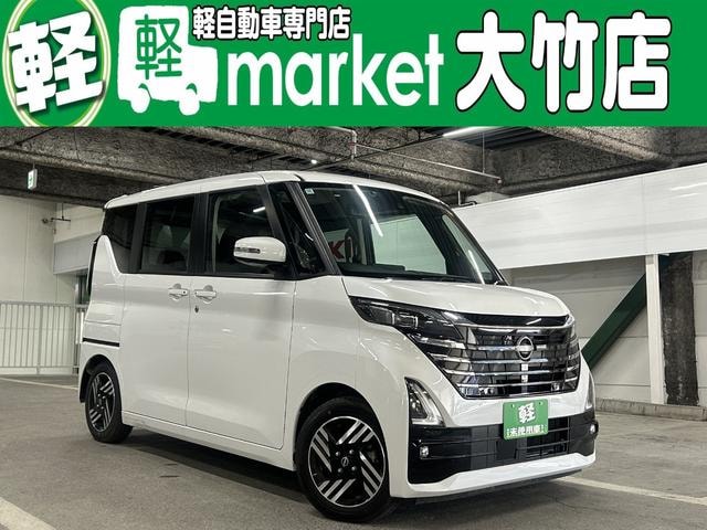 Nissan ROOX 2023 — фото автомобиля 1