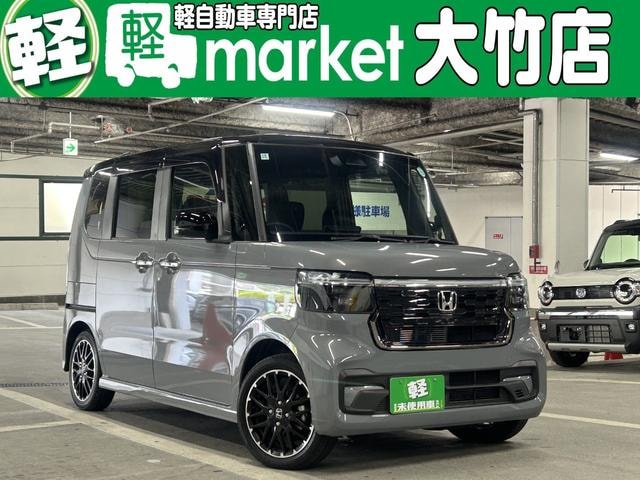 Honda N-BOX CUSTOM 2024 — фото автомобиля 1