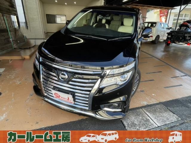 Nissan ELGRAND 2019 — фото автомобиля