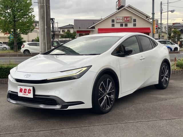 Toyota PRIUS 2023 — фото автомобиля 1