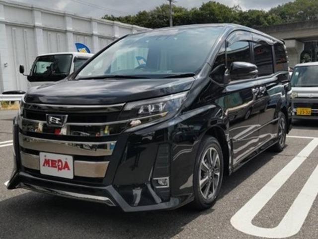 Toyota NOAH 2018 — фото автомобиля 1