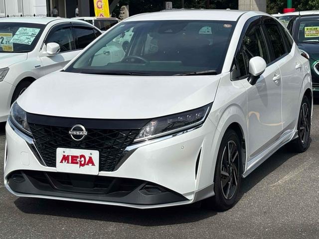 Nissan NOTE 2022 — фото автомобиля 1