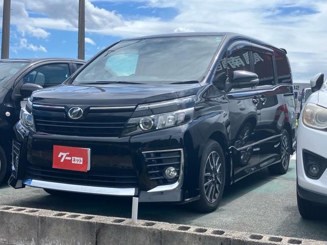 Toyota VOXY 2015 — фото автомобиля 1