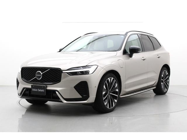 Volvo XC60 2025 — фото автомобиля 1