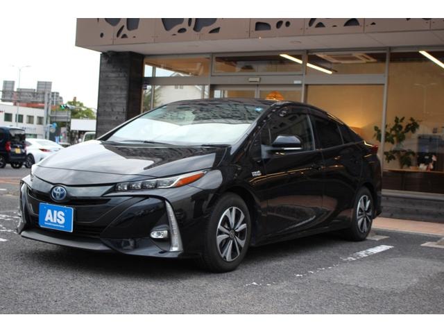 Toyota PRIUS PHV 2017 — фото автомобиля 1