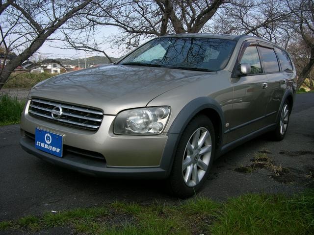 Nissan STAGEA 2002 — фото автомобиля