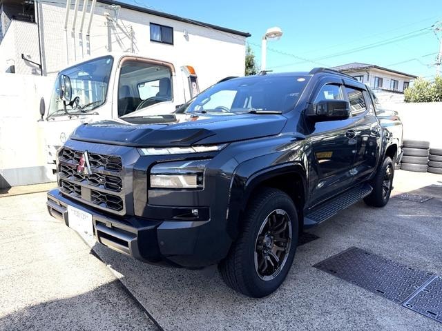 Mitsubishi TRITON 2025 — фото автомобиля