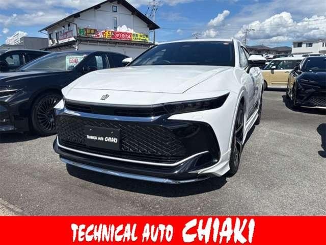 Toyota CROWN CROSSOVER 2023 — фото автомобиля