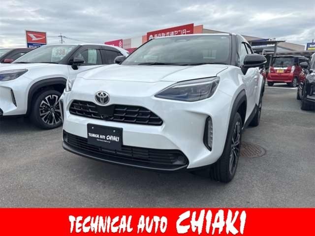 Toyota YARIS CROSS 2026 — фото автомобиля