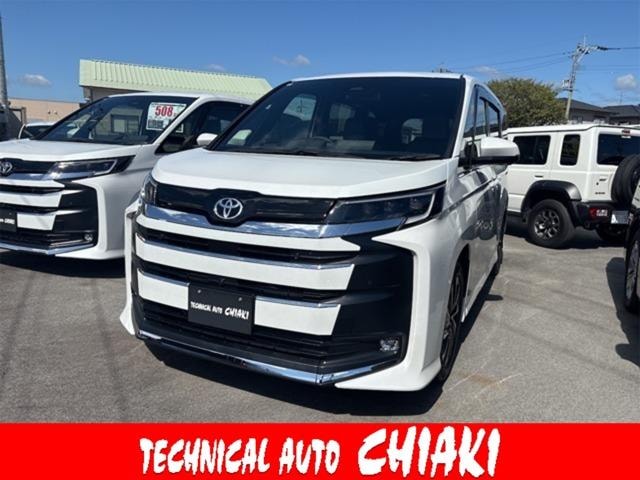 Toyota NOAH 2026 — фото автомобиля 1