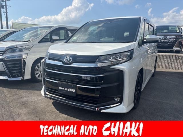 Toyota NOAH 2026 — фото автомобиля 1