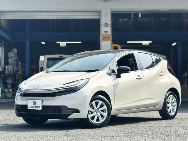 Toyota AQUA 2026 — фото автомобиля 1