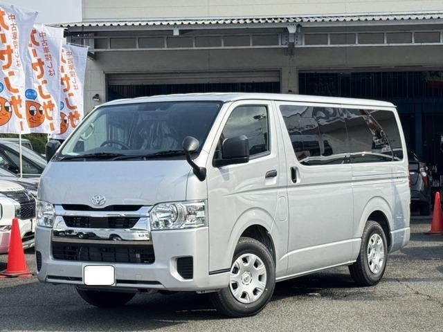 Toyota HIACE VAN 2026 — фото автомобиля 1