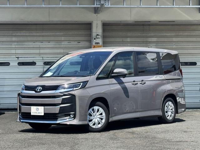 Toyota NOAH 2026 — фото автомобиля 1