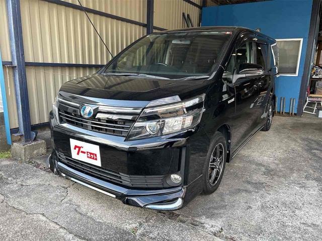 Toyota VOXY 2014 — фото автомобиля 1
