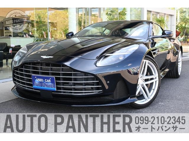 Aston Martin DB12 2026 — фото автомобиля