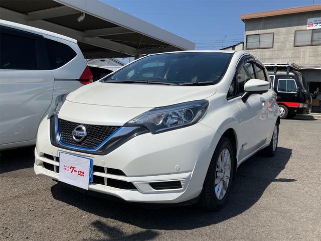 Nissan NOTE 2018 — фото автомобиля 1