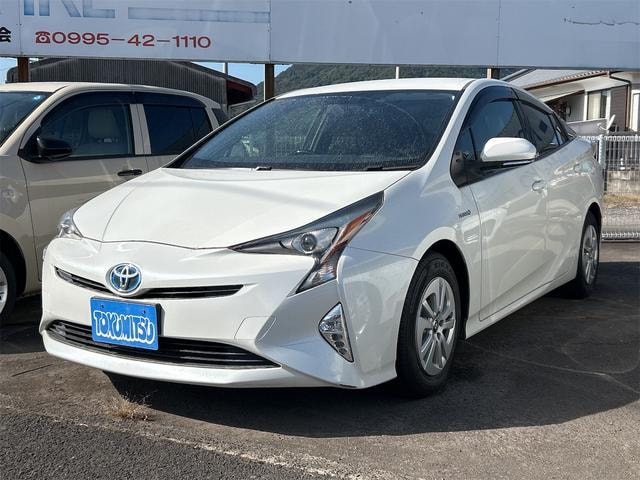 Toyota PRIUS 2016 — фото автомобиля 1