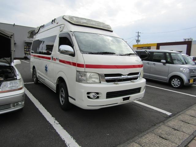 Toyota HIACE VAN 2010 — фото автомобиля 1