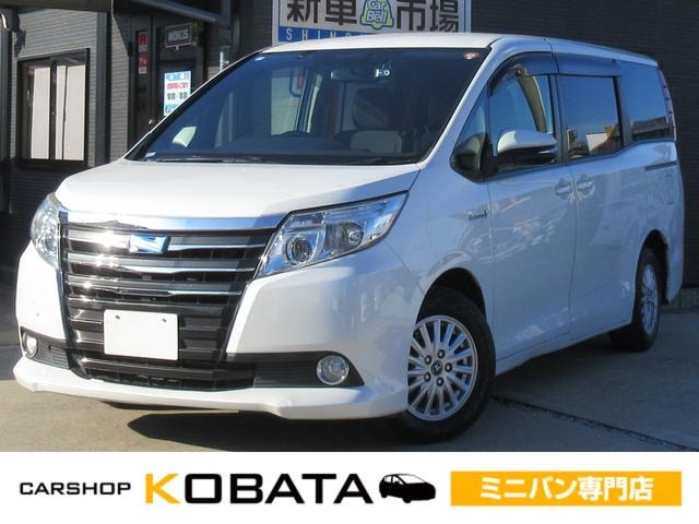 Toyota NOAH 2014 — фото автомобиля 1