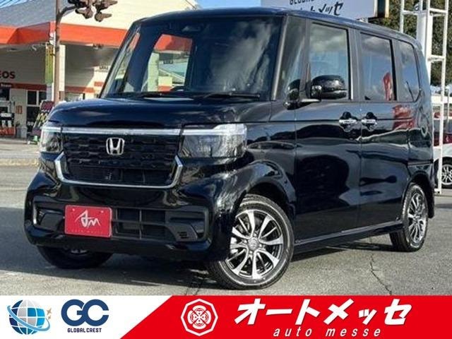 Honda N-BOX CUSTOM 2023 — фото автомобиля 1