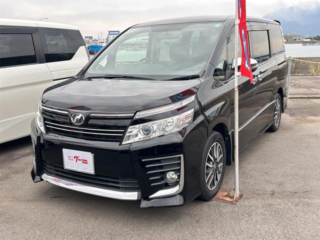 Toyota VOXY 2015 — фото автомобиля 1
