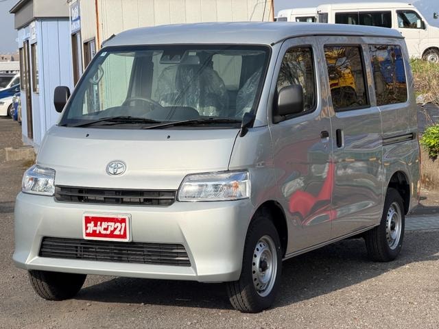 Toyota TOWNACE VAN 2025 — фото автомобиля