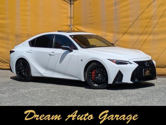 Lexus IS 2021 — фото автомобиля 1