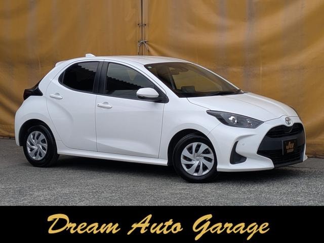 Toyota YARIS 2021 — фото автомобиля