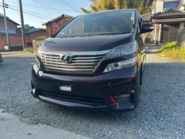 Toyota VELLFIRE 2011 — фото автомобиля