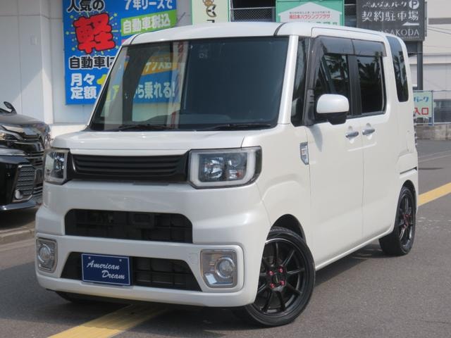 Daihatsu WAKE 2015 — фото автомобиля