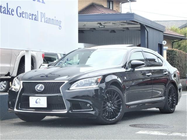 Lexus LS 2015 — фото автомобиля 1