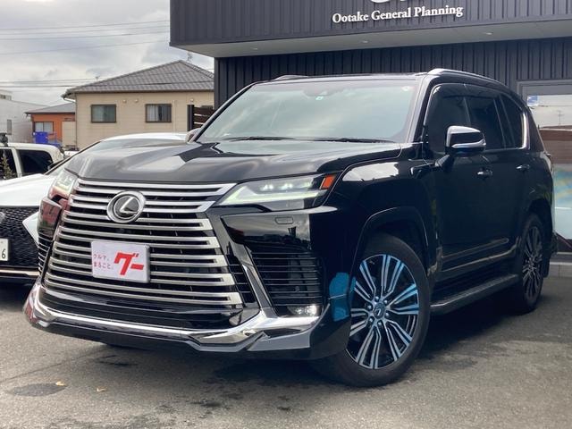 Lexus LX 2022 — фото автомобиля