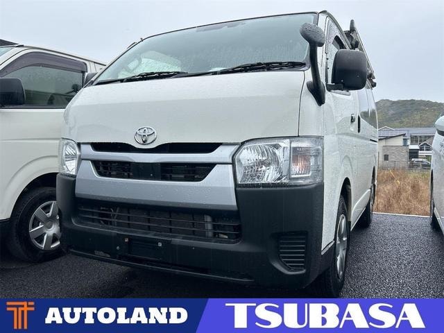 Toyota HIACE VAN 2020 — фото автомобиля 1