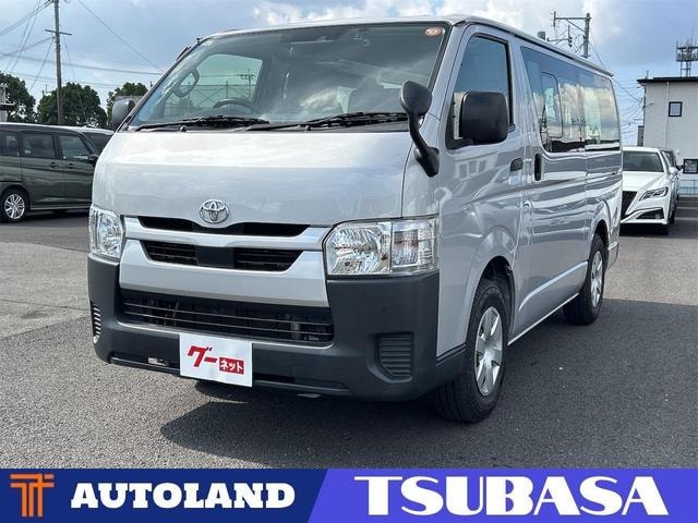 Toyota HIACE VAN 2022 — фото автомобиля