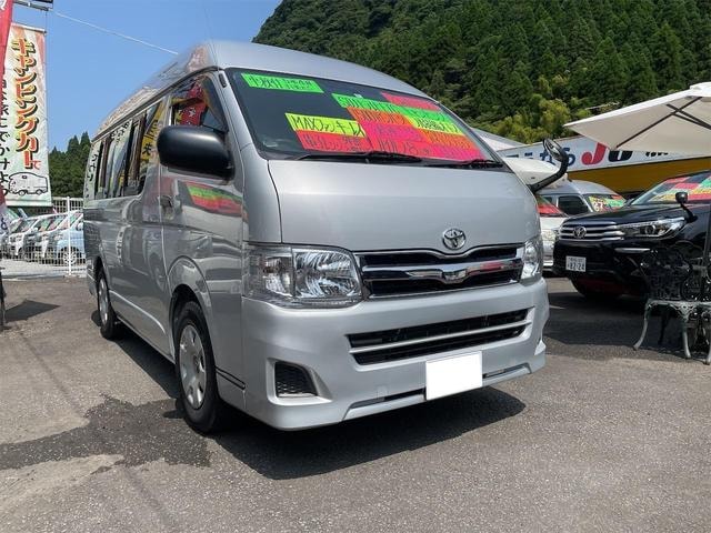Toyota HIACE VAN 2011 — фото автомобиля 1