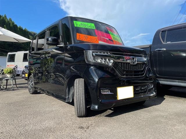 Honda N-BOX CUSTOM 2019 — фото автомобиля 1