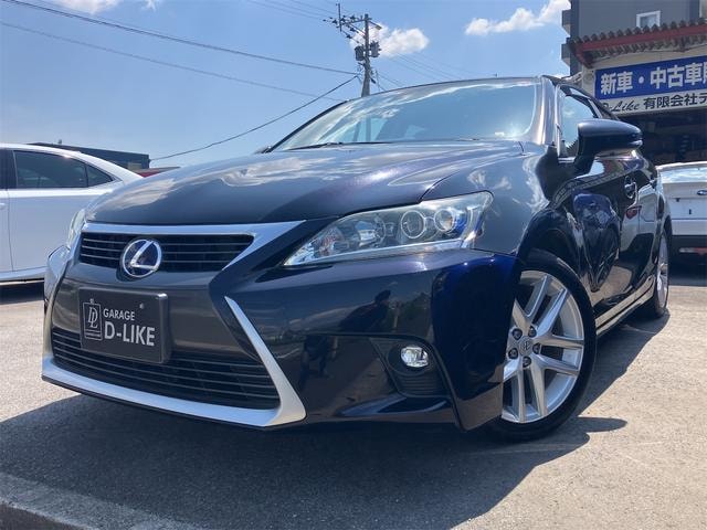 Lexus CT 2014 — фото автомобиля 1