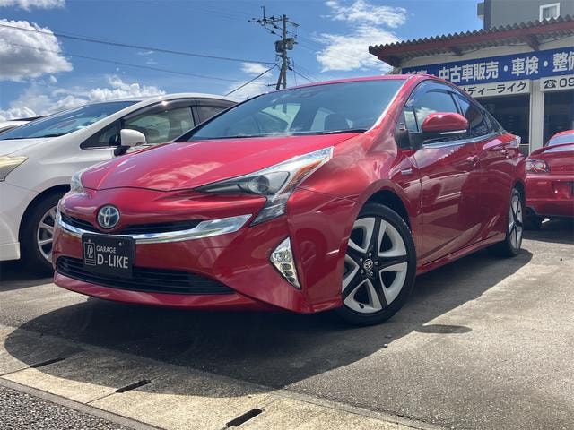 Toyota PRIUS 2015 — фото автомобиля 1