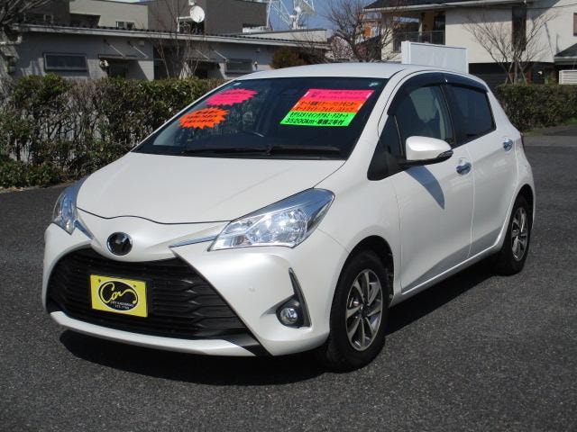 Toyota VITZ 2018 — фото автомобиля 1