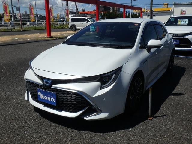 Toyota COROLLASPORT 2019 — фото автомобиля