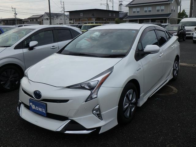 Toyota PRIUS 2016 — фото автомобиля 1