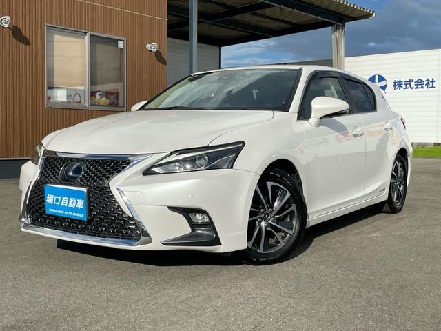 Lexus CT 2018 — фото автомобиля 1