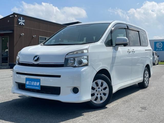 Toyota VOXY 2013 — фото автомобиля 1